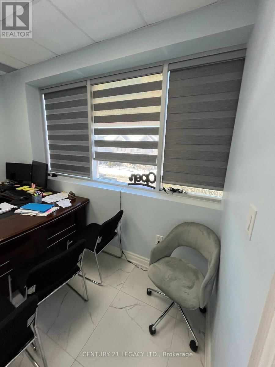 B209 - 645 REMEMBRANCE ROAD Image 12