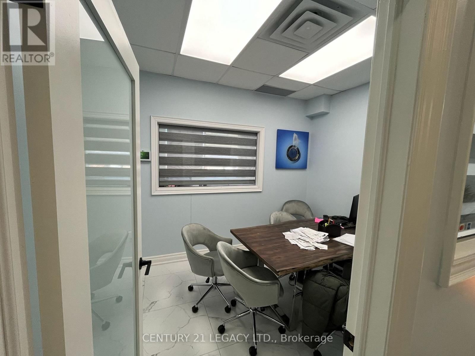 B209 - 645 REMEMBRANCE ROAD Image 6