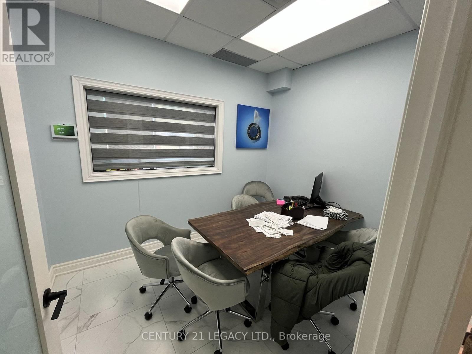 B209 - 645 REMEMBRANCE ROAD Image 7