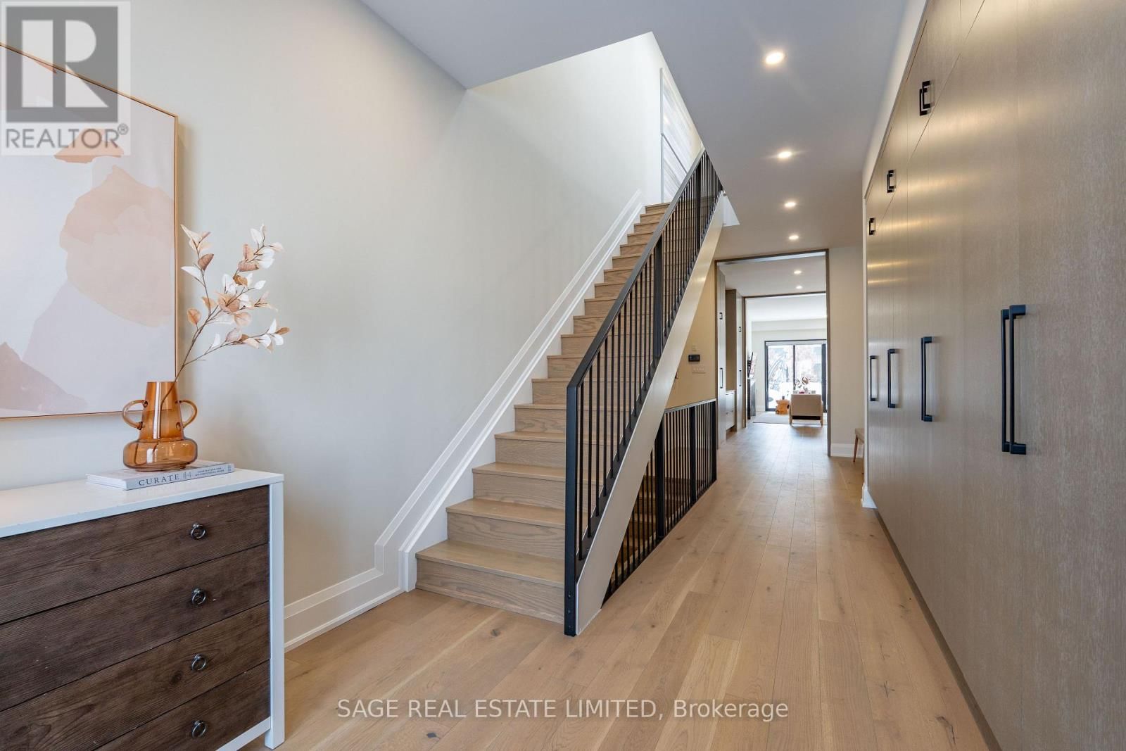 10 BRANT AVENUE Image 14