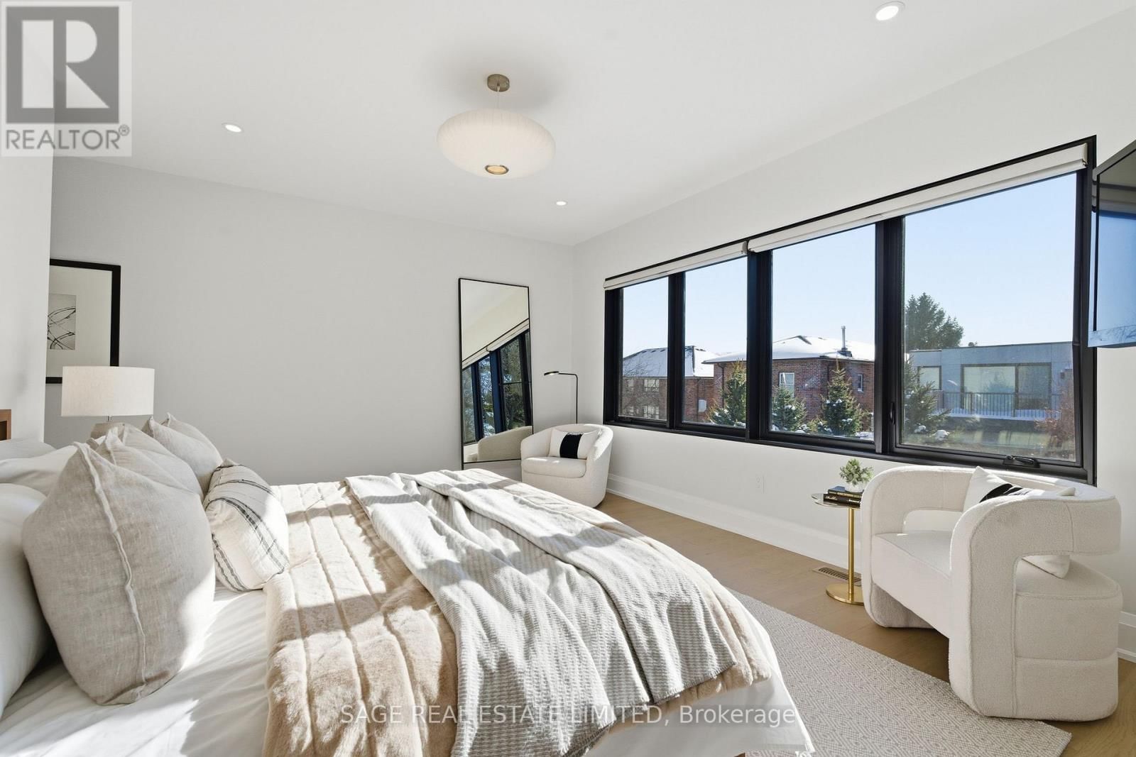 10 BRANT AVENUE Image 16