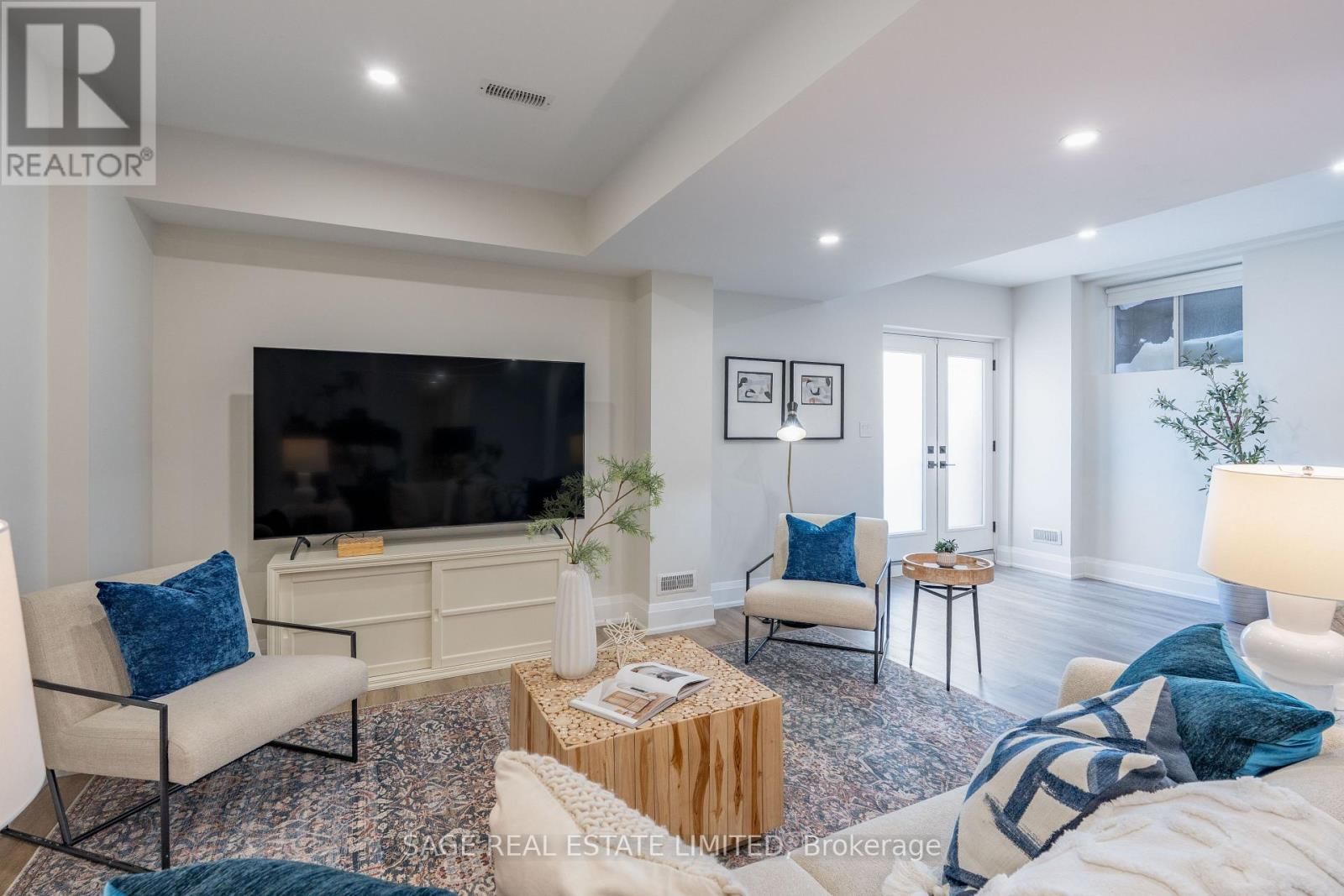 10 BRANT AVENUE Image 36