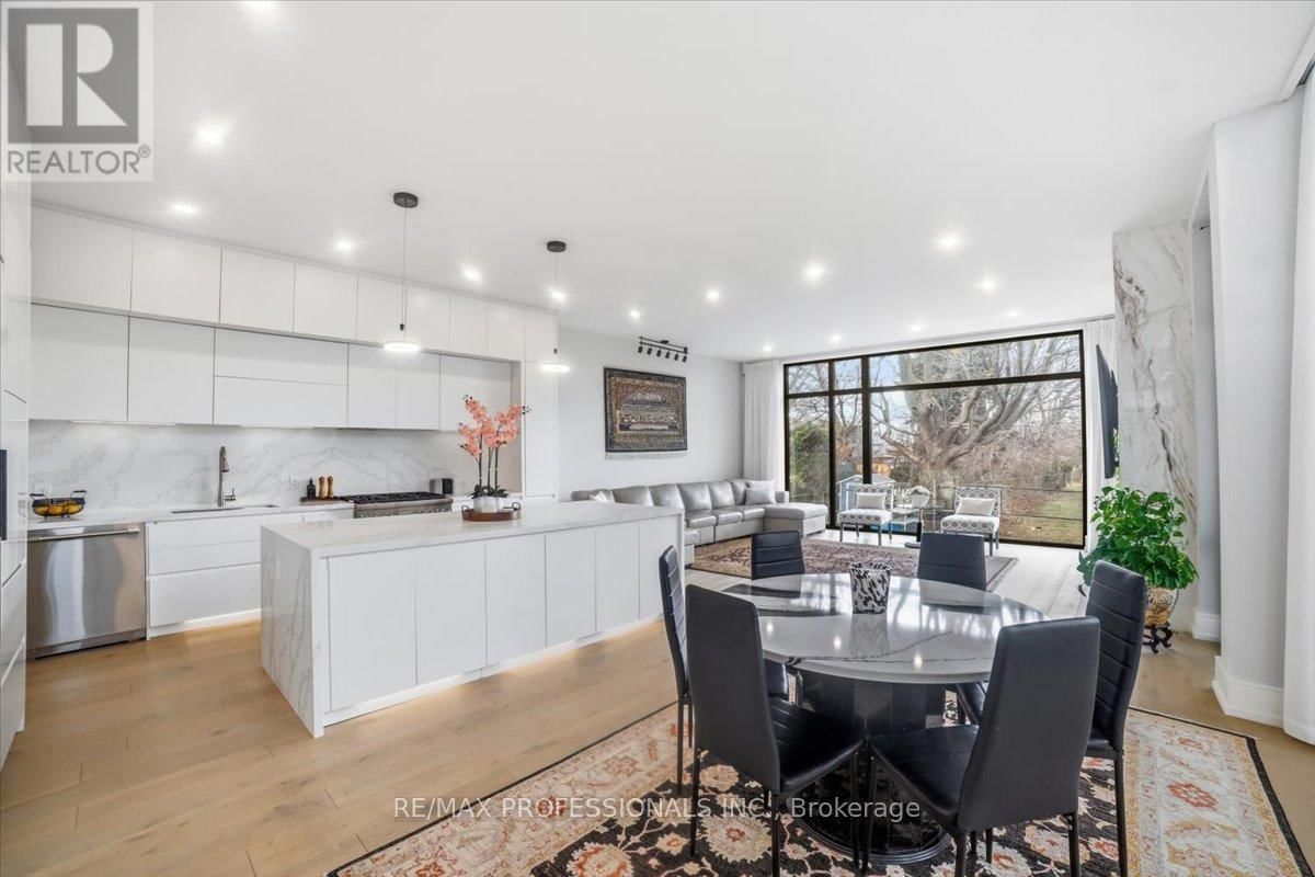 2206 UTLEY ROAD Image 11