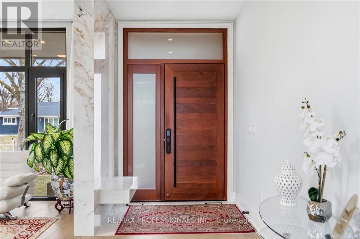 2206 UTLEY ROAD Image 2