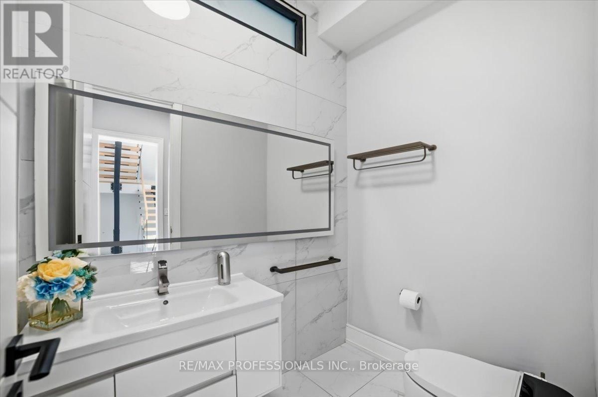 2206 UTLEY ROAD Image 4