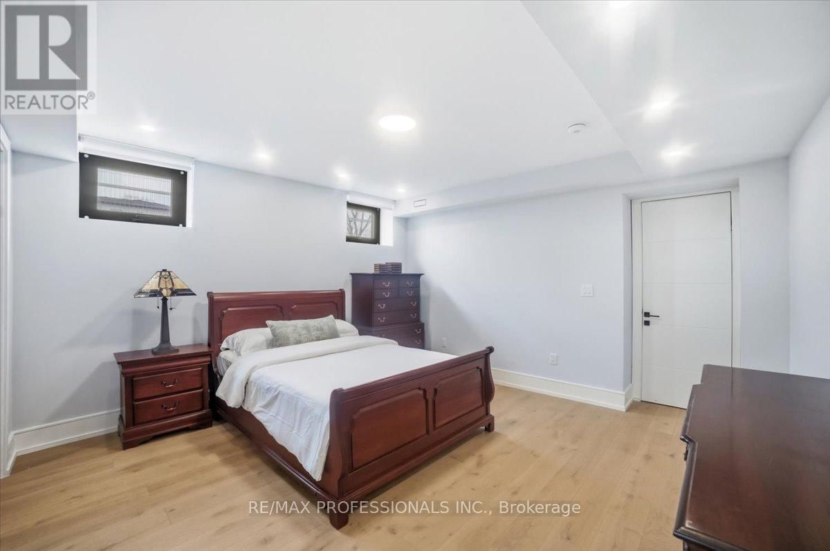 2206 UTLEY ROAD Image 42