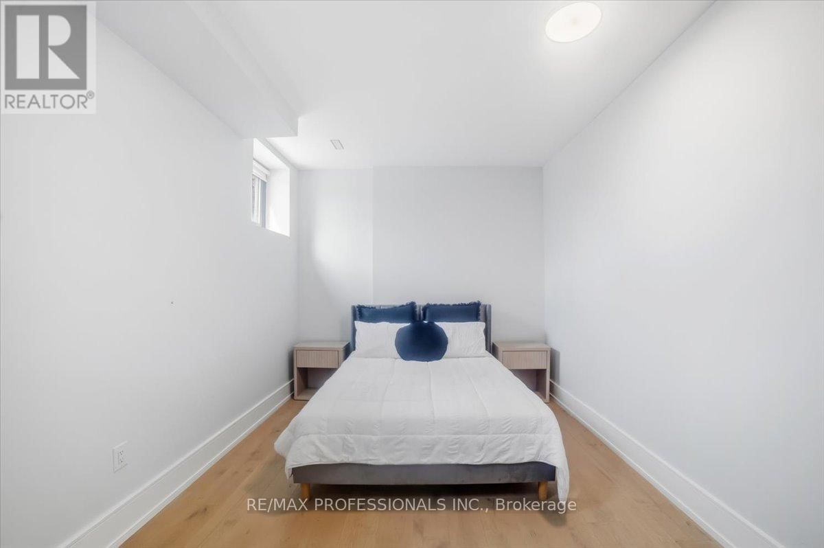 2206 UTLEY ROAD Image 45