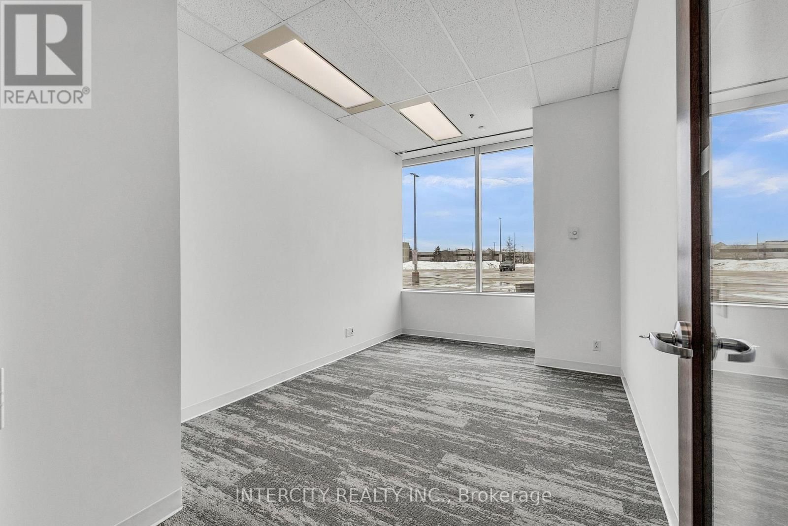 202 - 5750 EXPLORER DRIVE Image 5