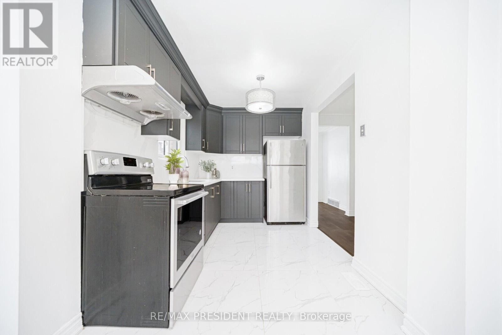 30 PARKWAY AVENUE Image 19