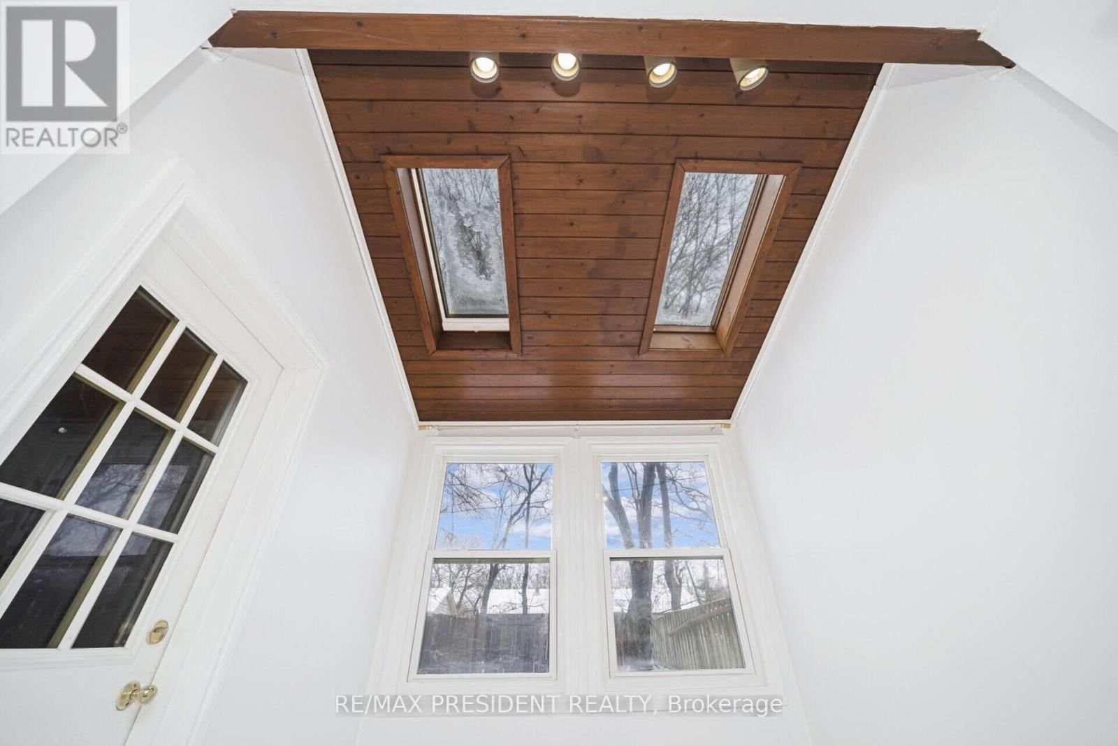 30 PARKWAY AVENUE Image 23