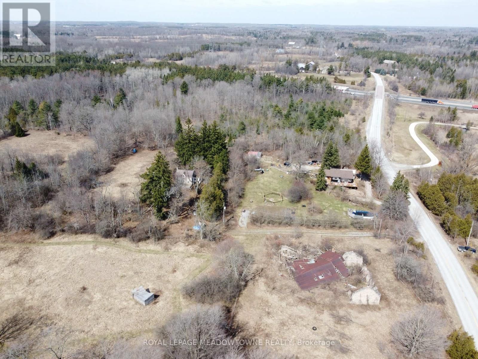 9414 FIRST LINE NASSAGAWEYA Image 32