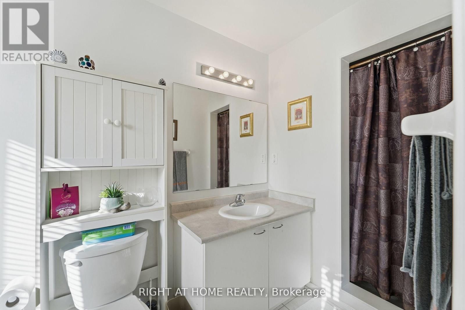 154 - 7155 MAGISTRATE TERRACE Image 18