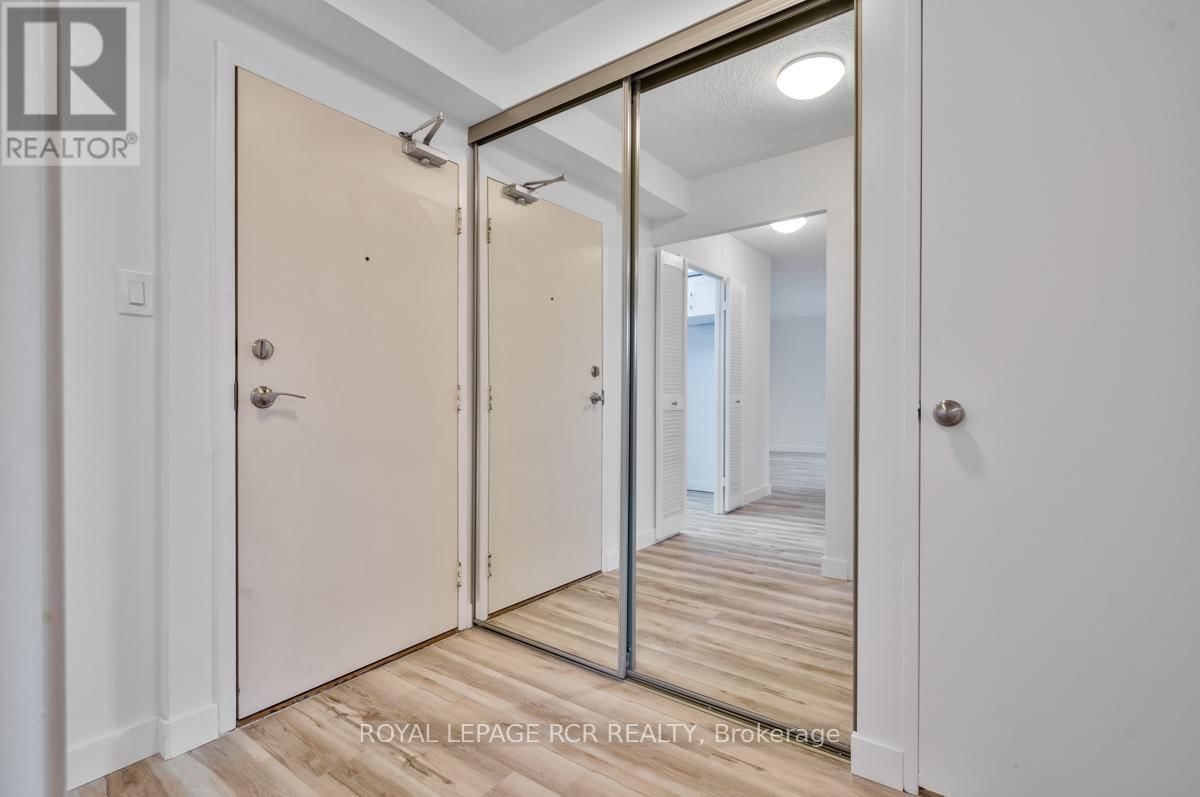 205 - 1535 LAKESHORE ROAD EAST Image 19