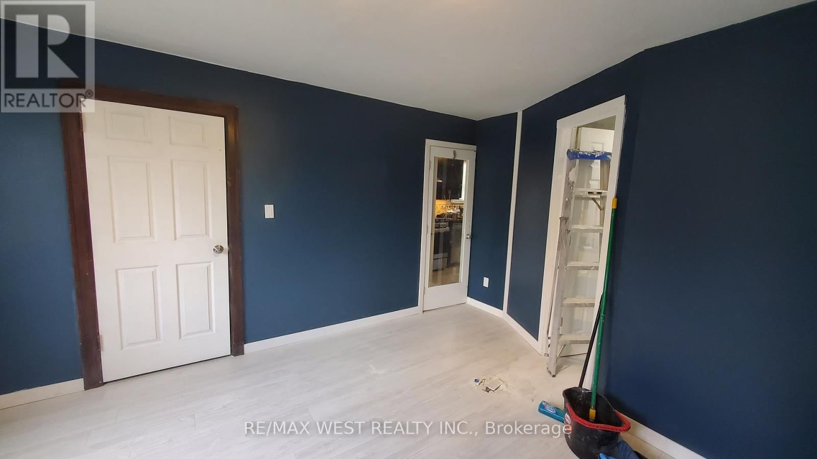 Main - 135 ELLINS AVENUE Image 7