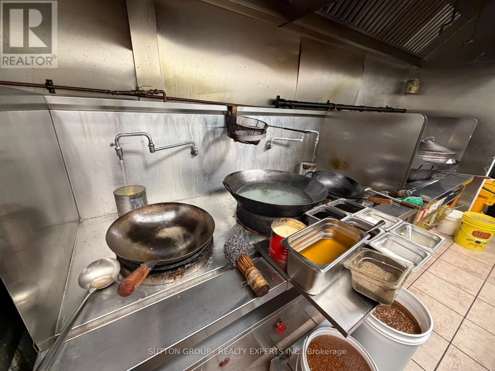 5 - 6990 FINANCIAL DRIVE Image 18