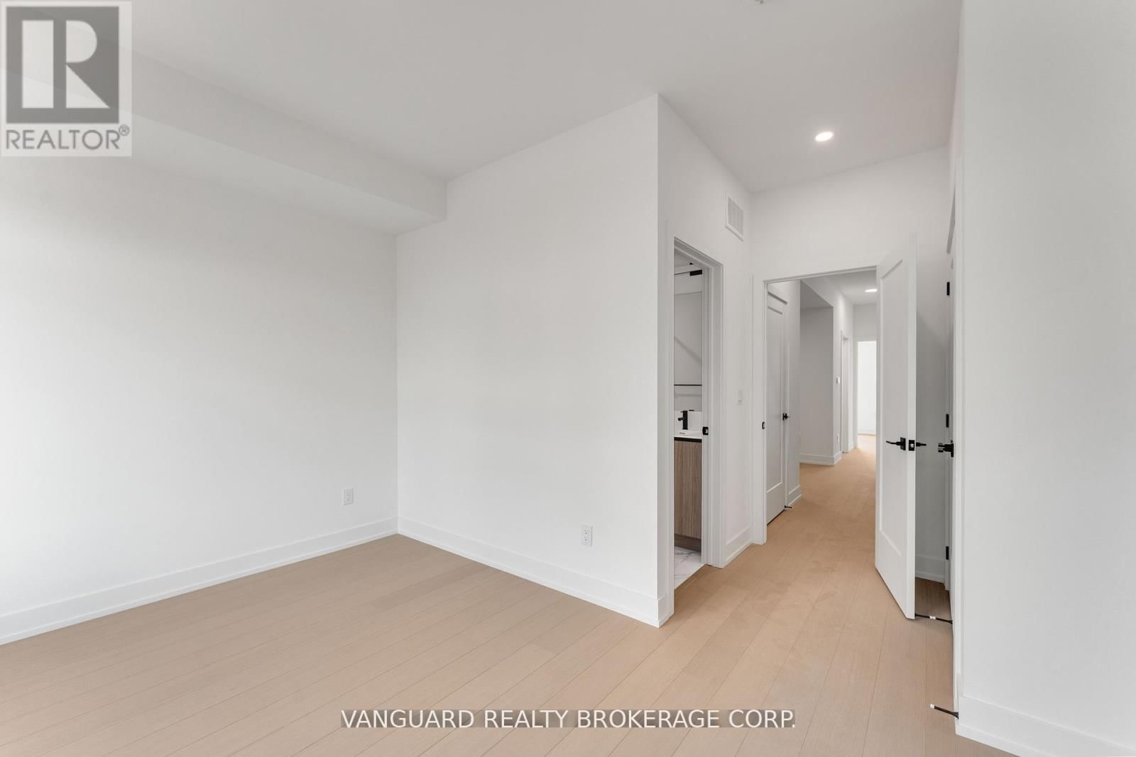 21 - 15 LOU PARSONS WAY Image 22