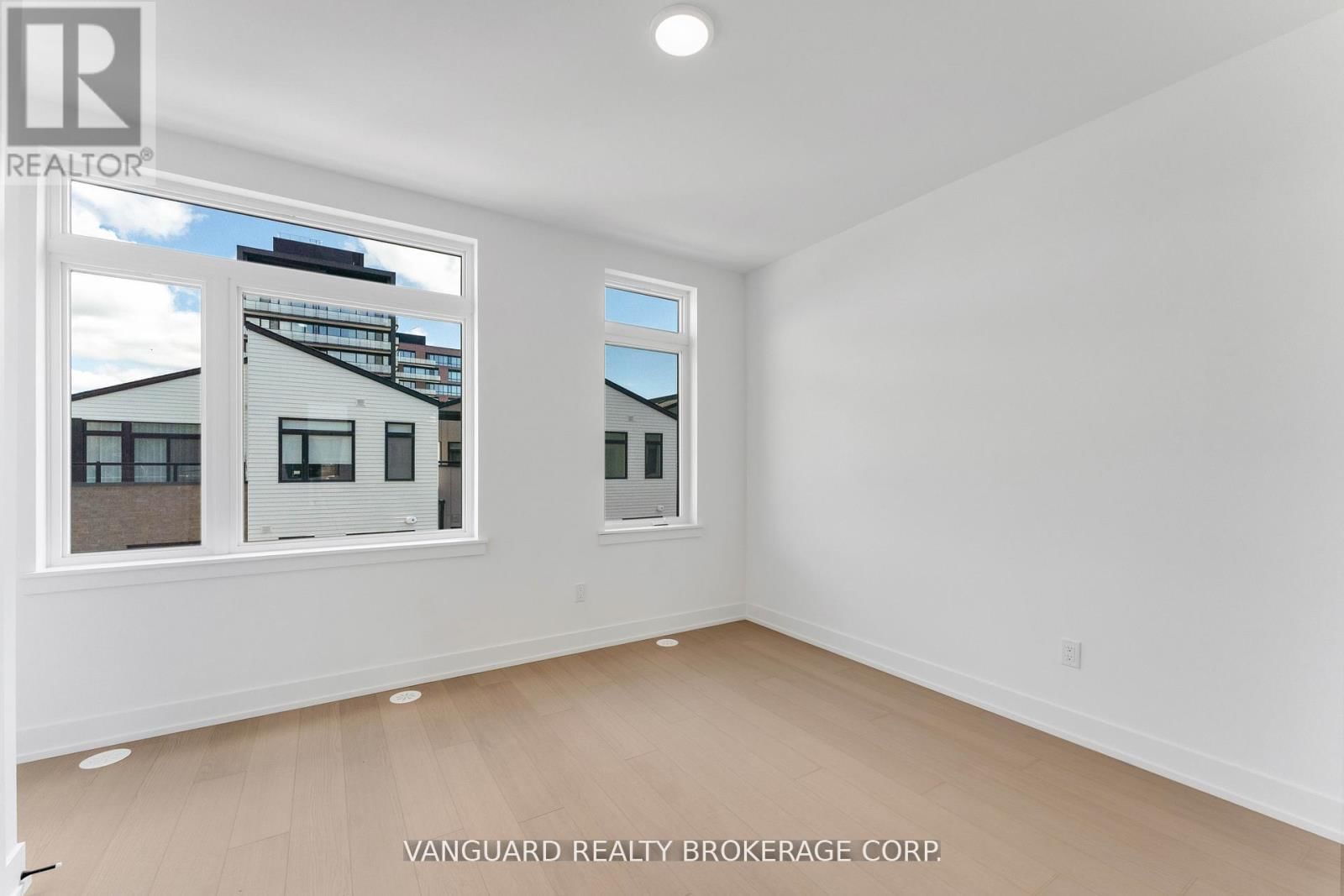 21 - 15 LOU PARSONS WAY Image 28