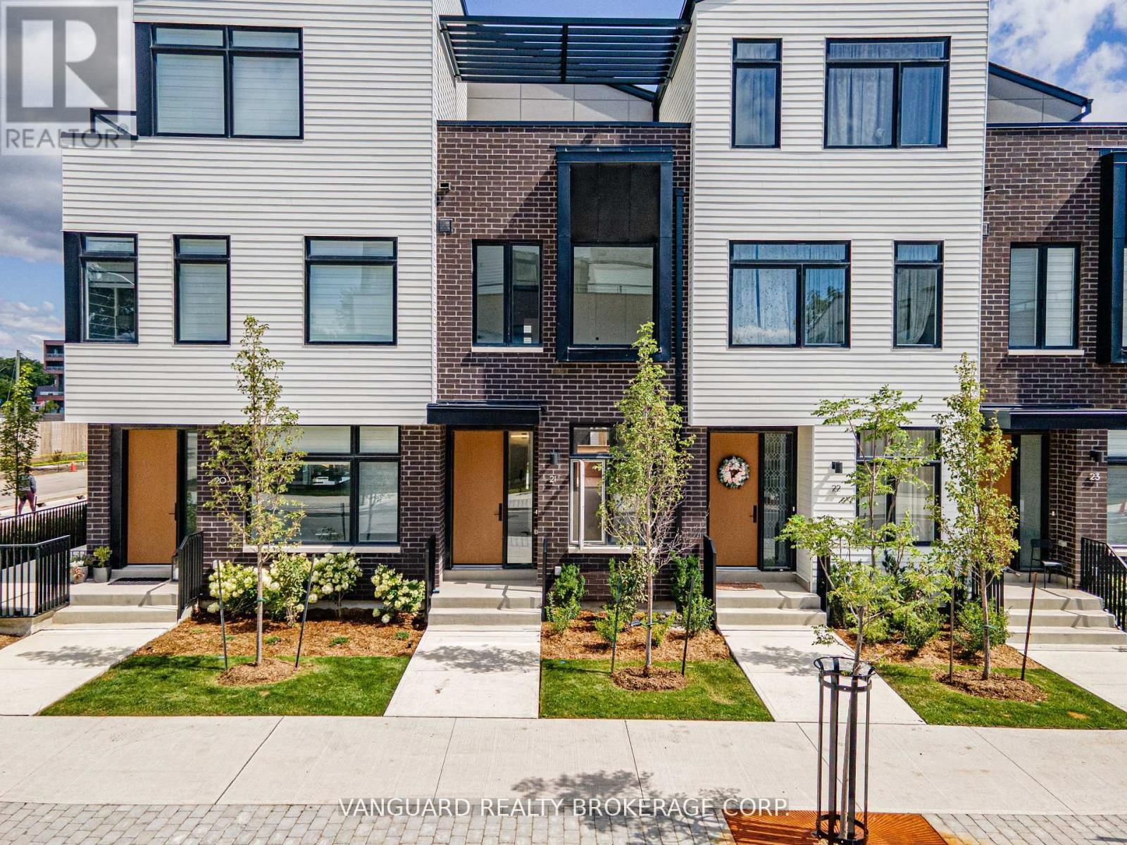 21 - 15 LOU PARSONS WAY Image 3