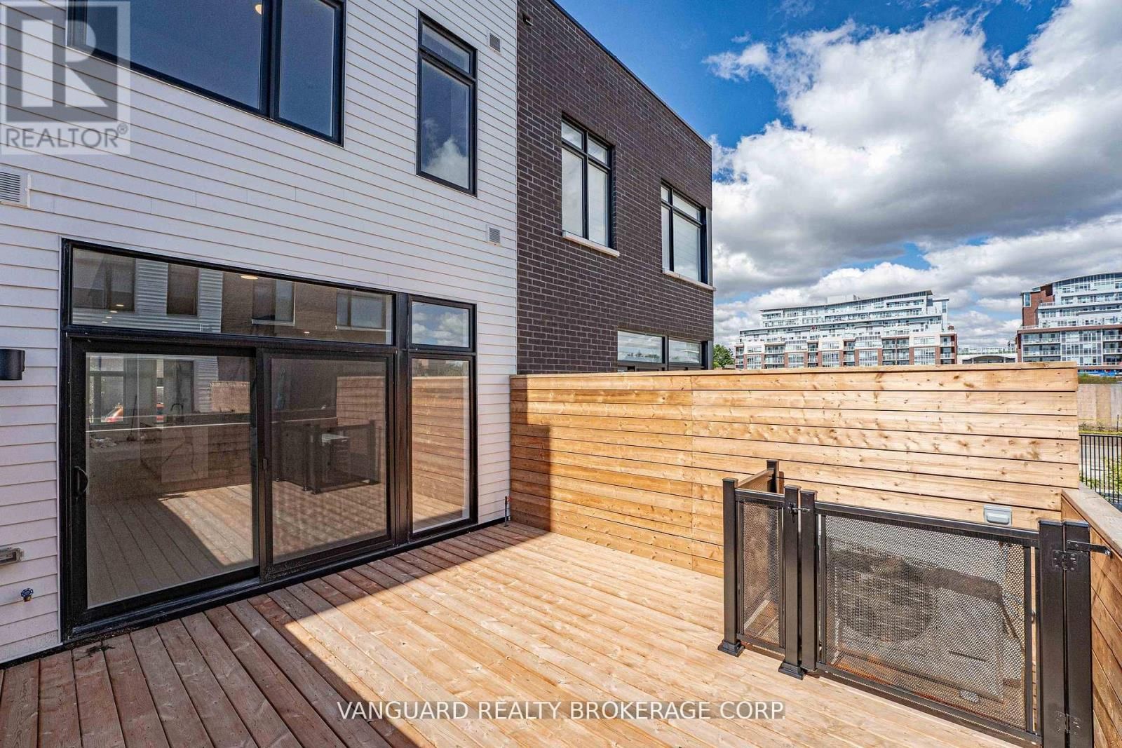 21 - 15 LOU PARSONS WAY Image 35