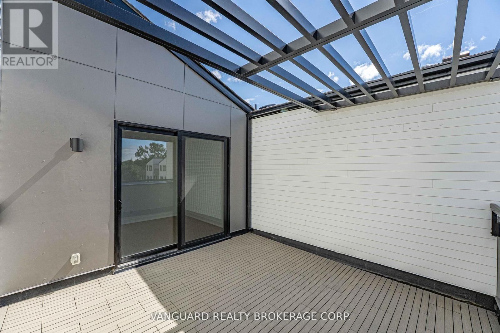 21 - 15 LOU PARSONS WAY Image 37