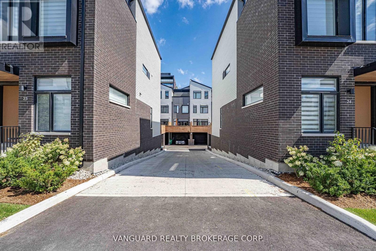 21 - 15 LOU PARSONS WAY Image 40