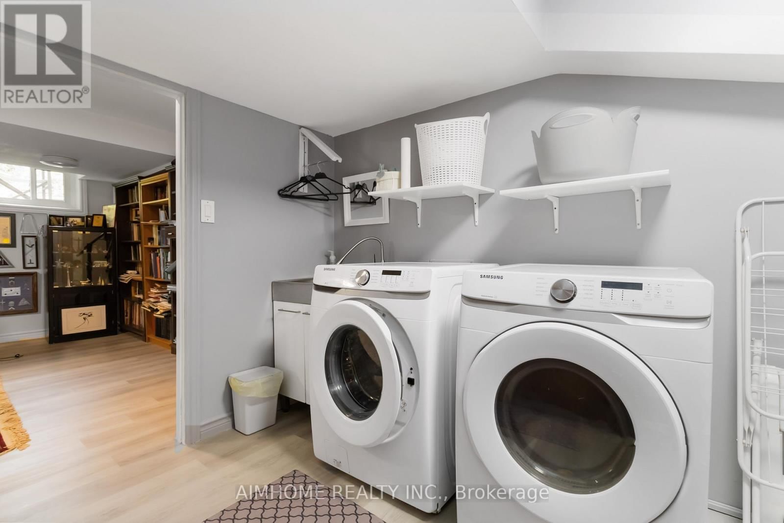 1031 MARLEY CRESCENT Image 27