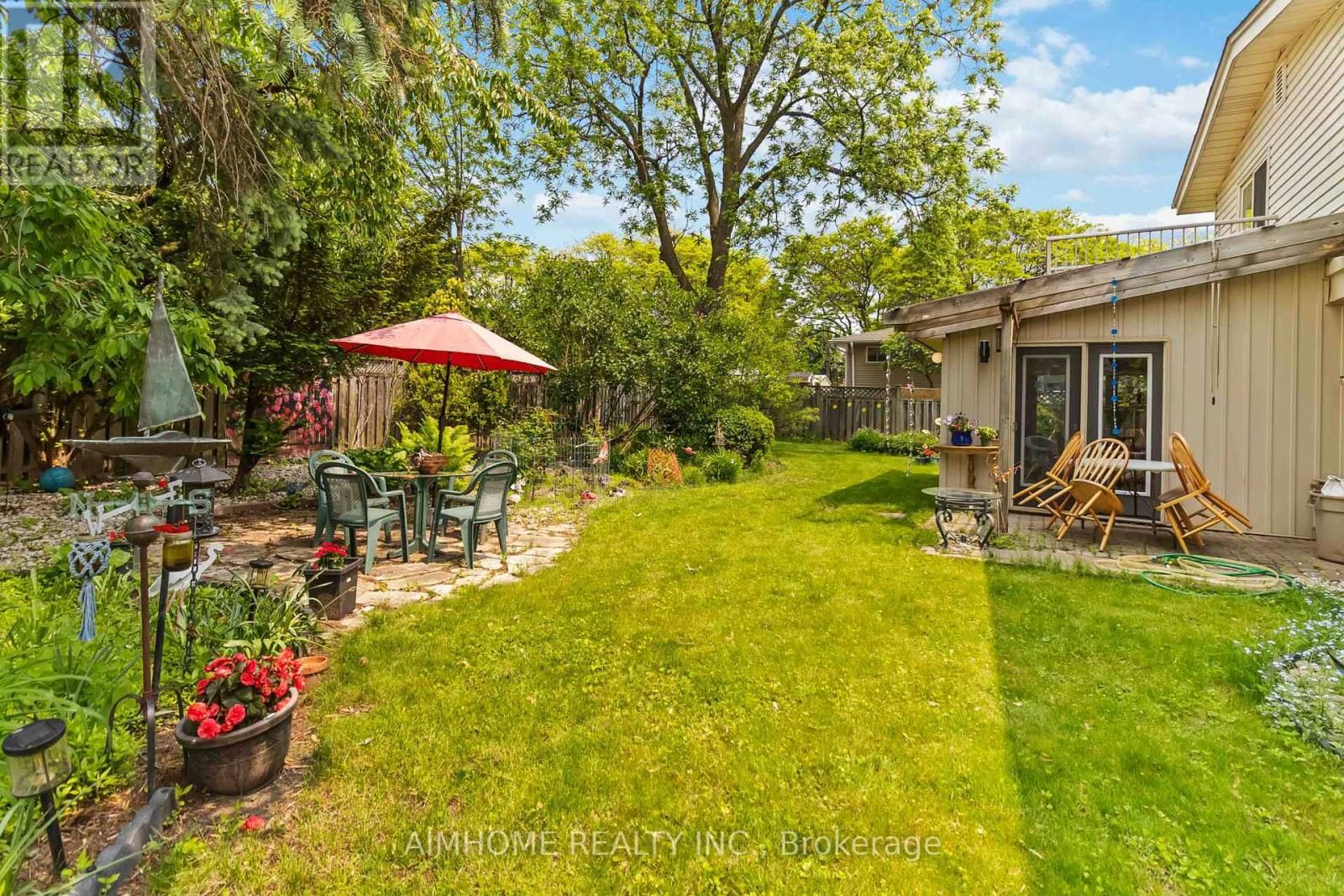 1031 MARLEY CRESCENT Image 32