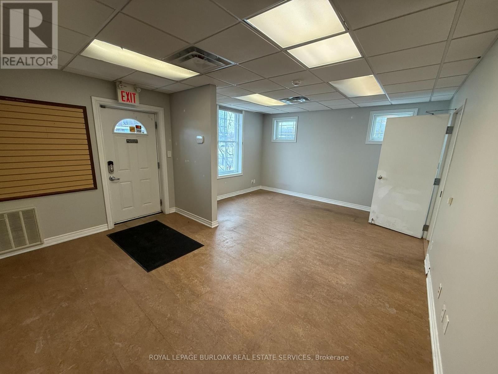 446 PLAINS ROAD EAST Image 10