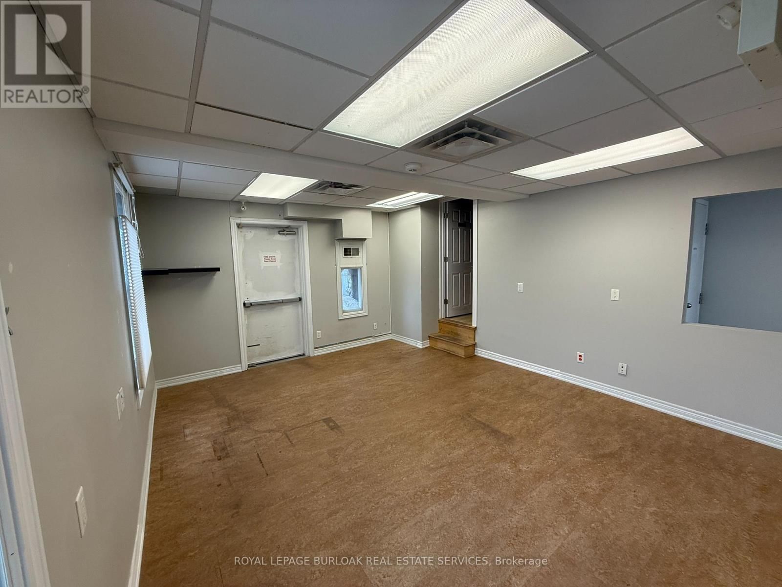 446 PLAINS ROAD EAST Image 13