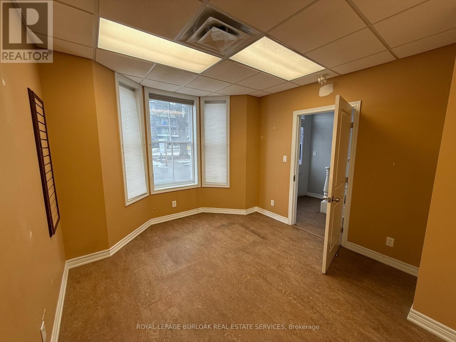 446 PLAINS ROAD EAST Image 14