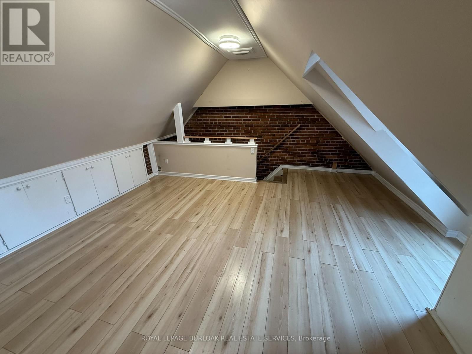 446 PLAINS ROAD EAST Image 17