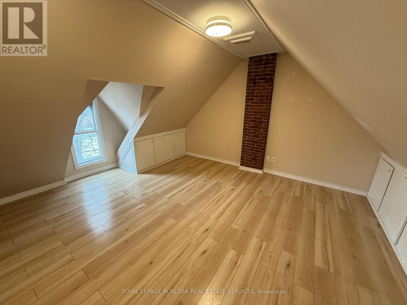 446 PLAINS ROAD EAST Image 18