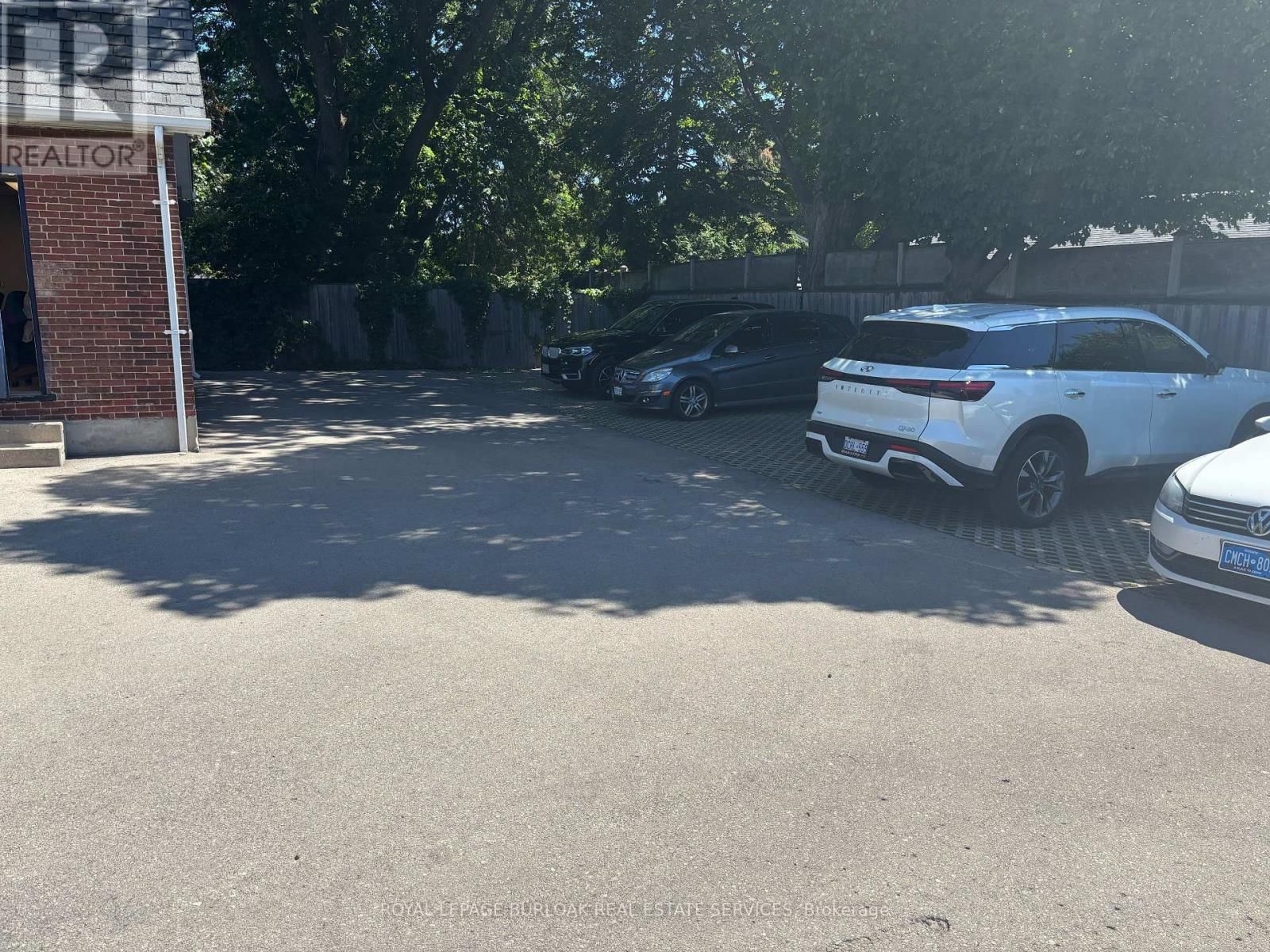 446 PLAINS ROAD EAST Image 6