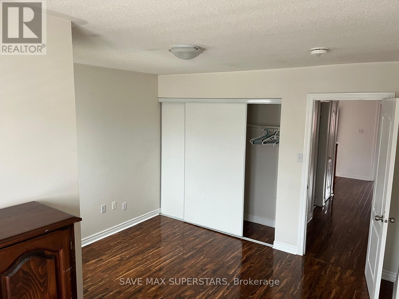 Upper - 12 STABLE GATE Image 24