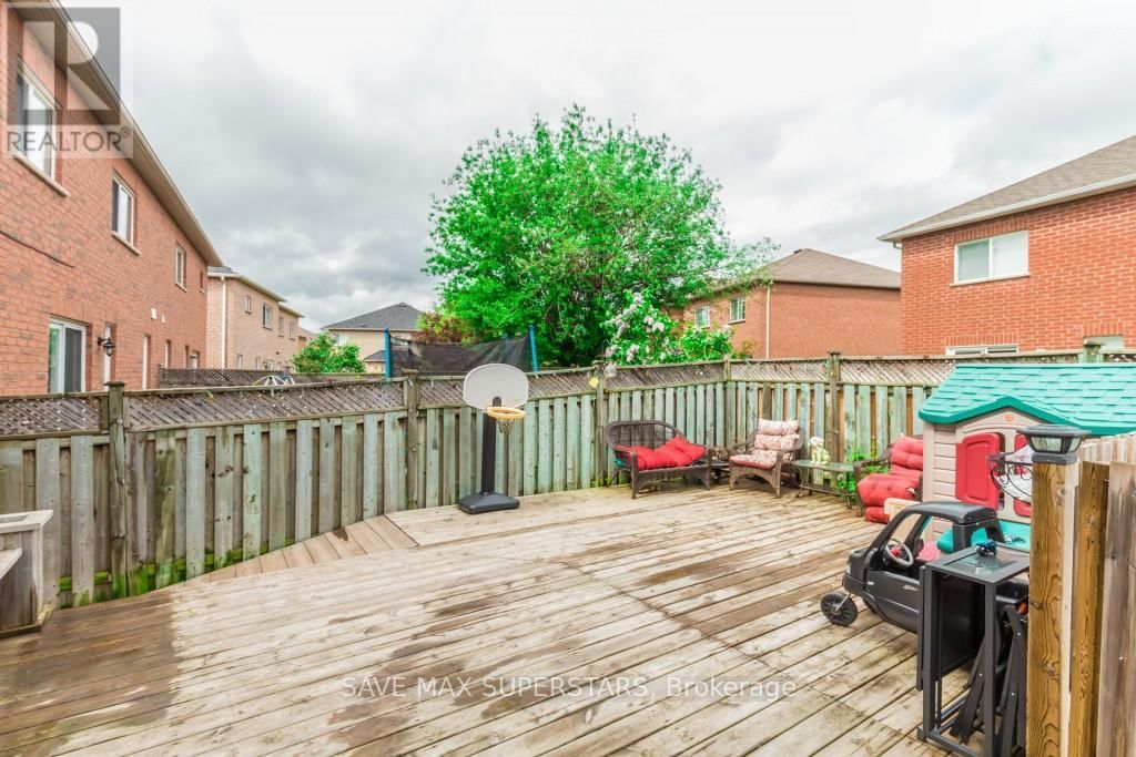 Upper - 12 STABLE GATE Image 27