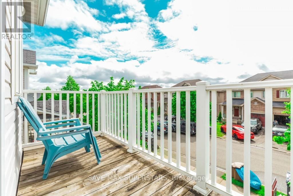 Upper - 12 STABLE GATE Image 28