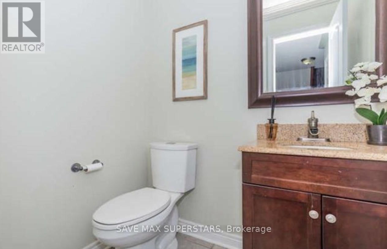 Upper - 12 STABLE GATE Image 4