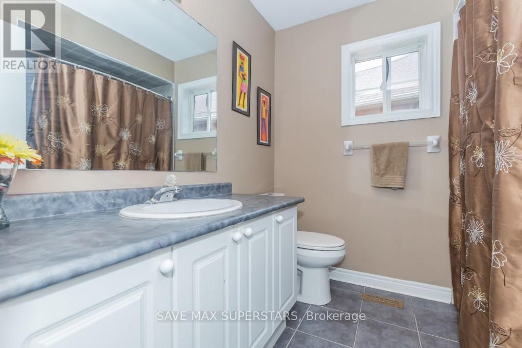 Upper - 12 STABLE GATE Image 9