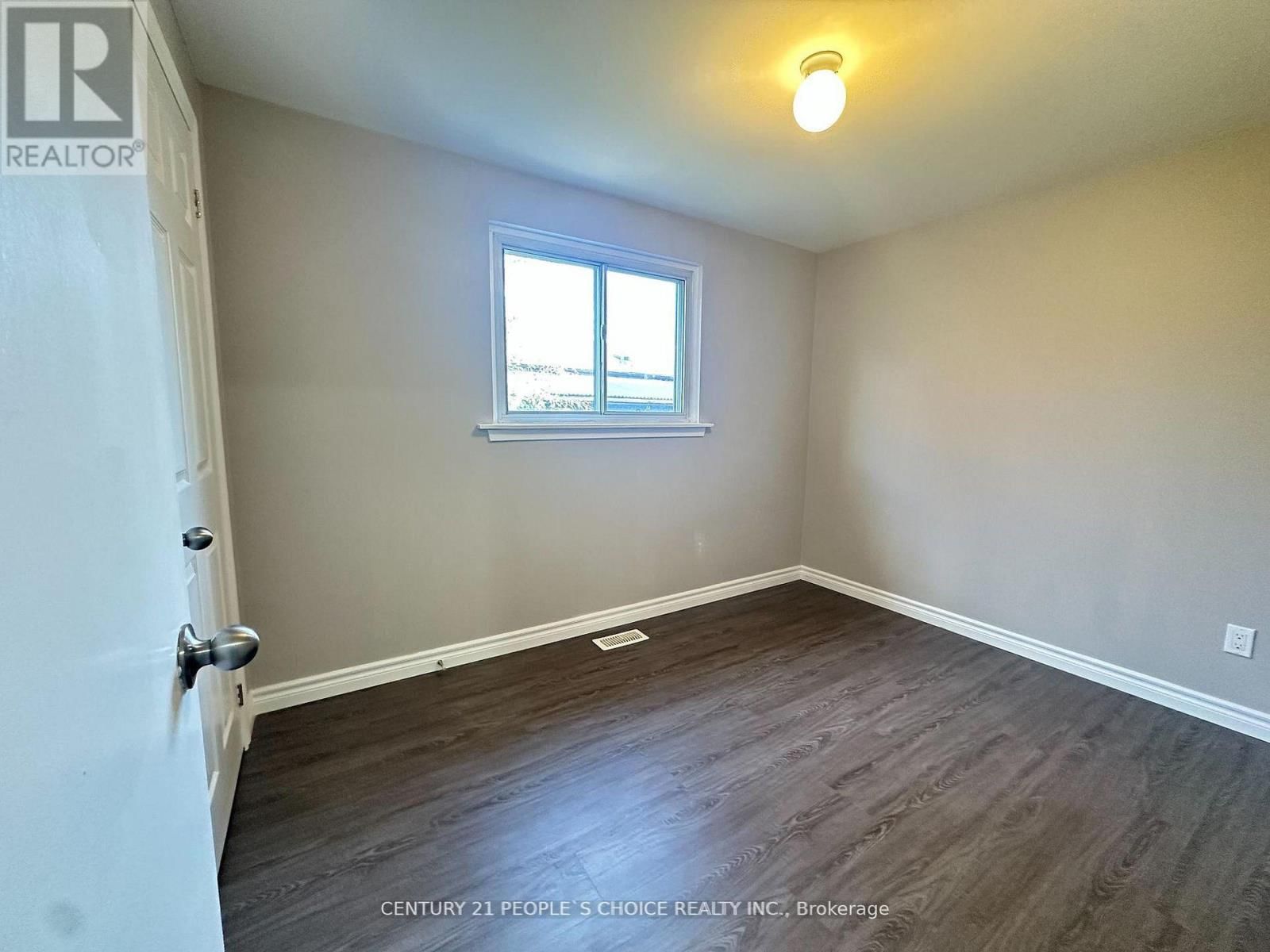 Unit 2 - 199 AVONDALE BOULEVARD Image 12