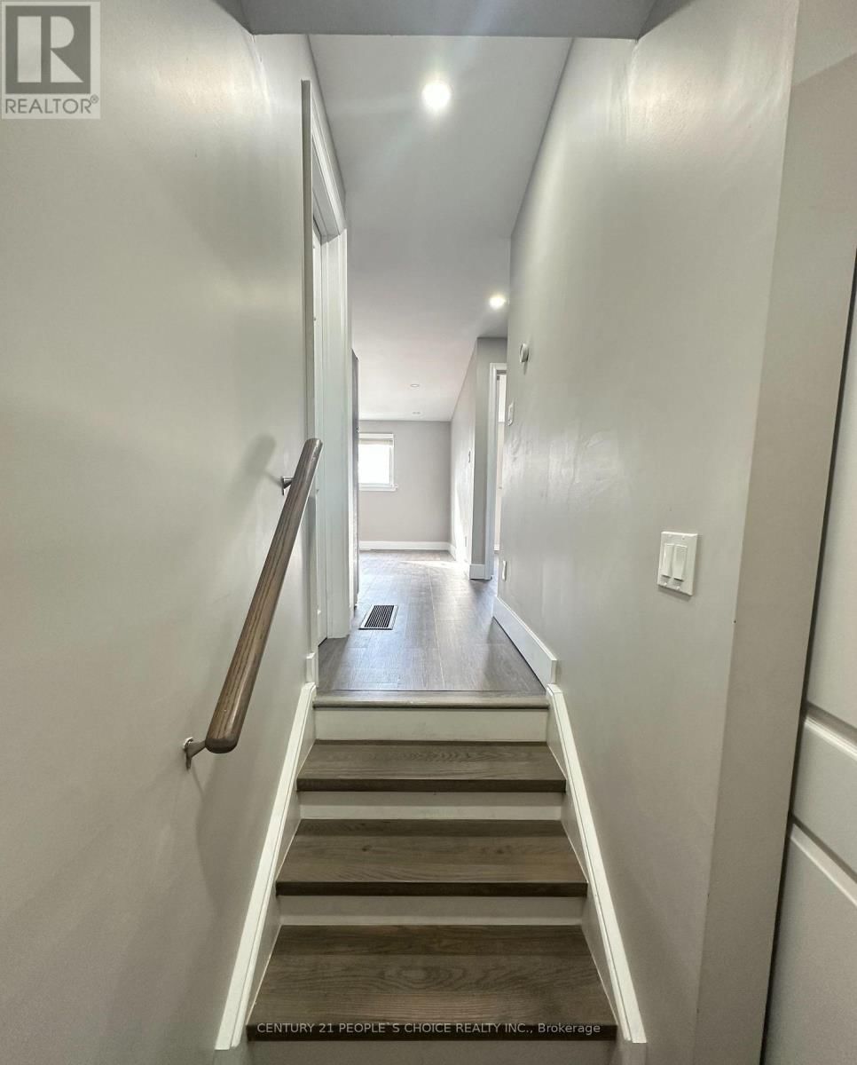 Unit 2 - 199 AVONDALE BOULEVARD Image 8