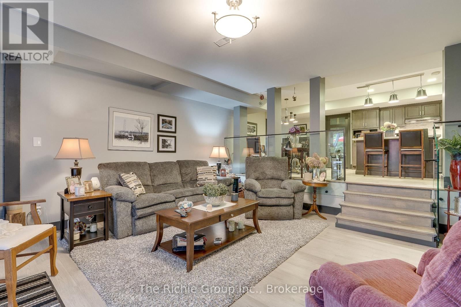 21 BARTLEY DRIVE Image 29