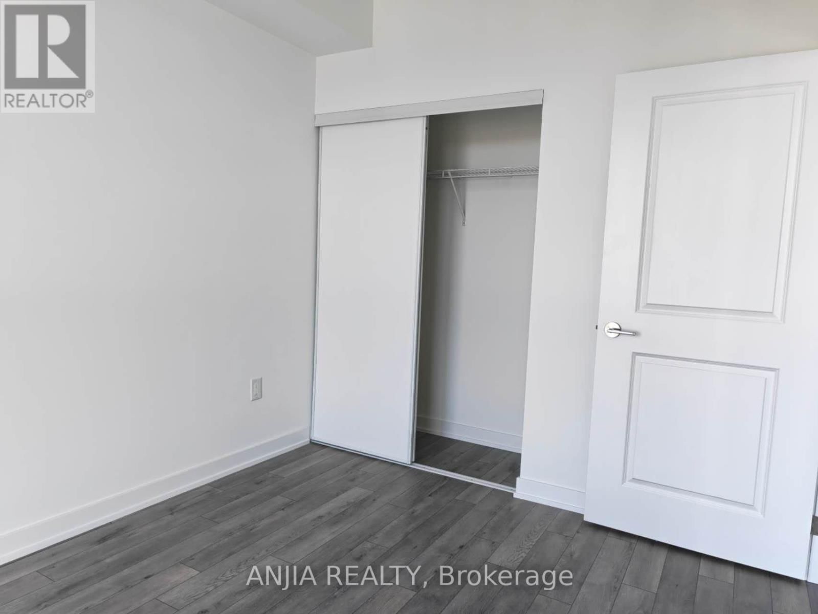 1418 - 15 SKYRIDGE DRIVE Image 8