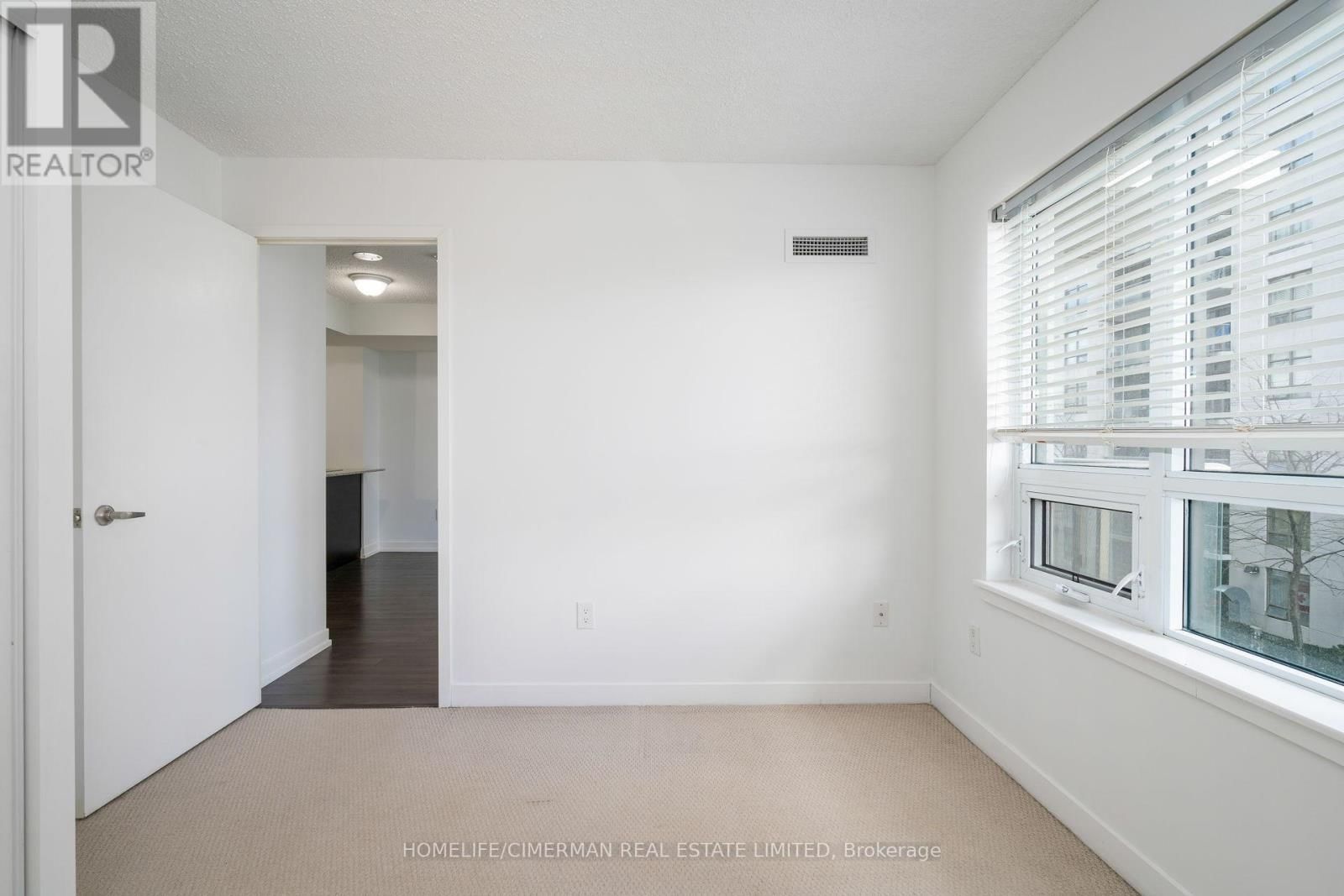 316 - 816 LANSDOWNE AVENUE Image 23