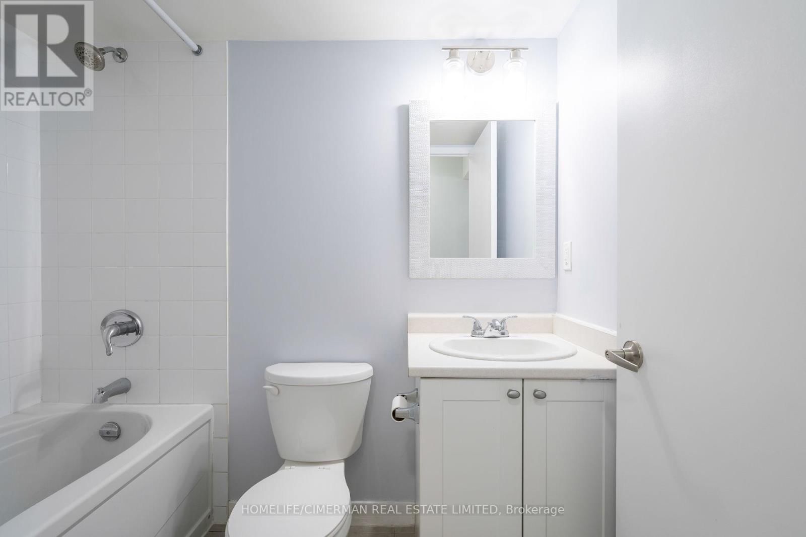 316 - 816 LANSDOWNE AVENUE Image 25