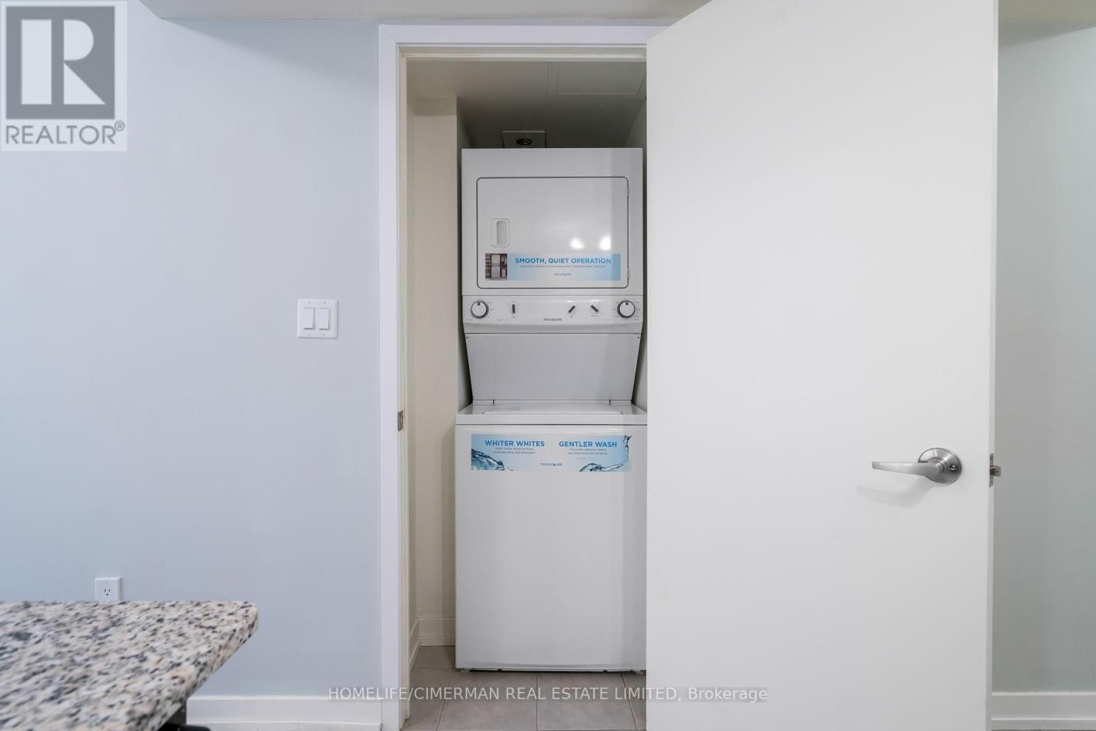 316 - 816 LANSDOWNE AVENUE Image 26