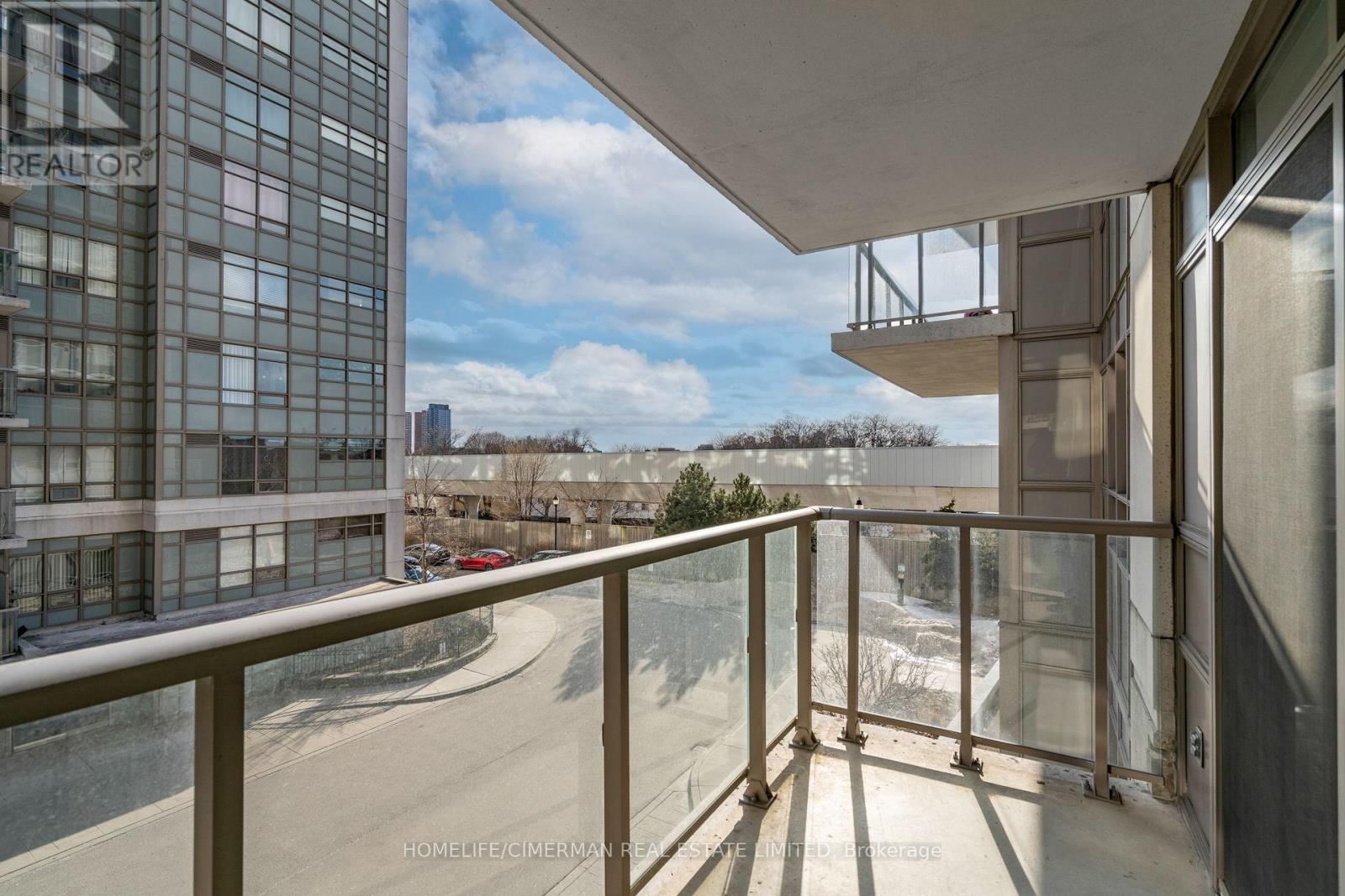 316 - 816 LANSDOWNE AVENUE Image 29