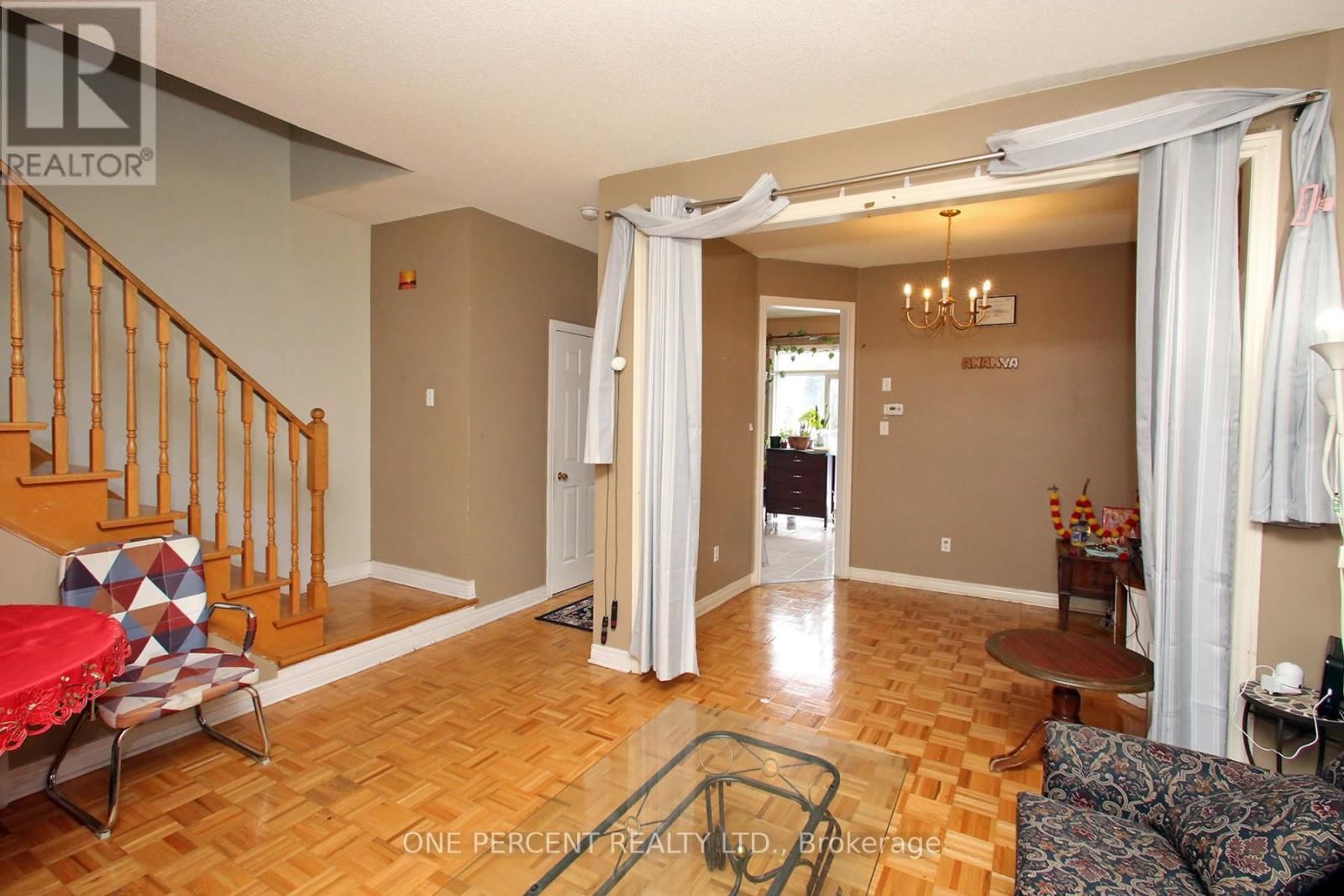 15 MARTREE CRESCENT Image 3