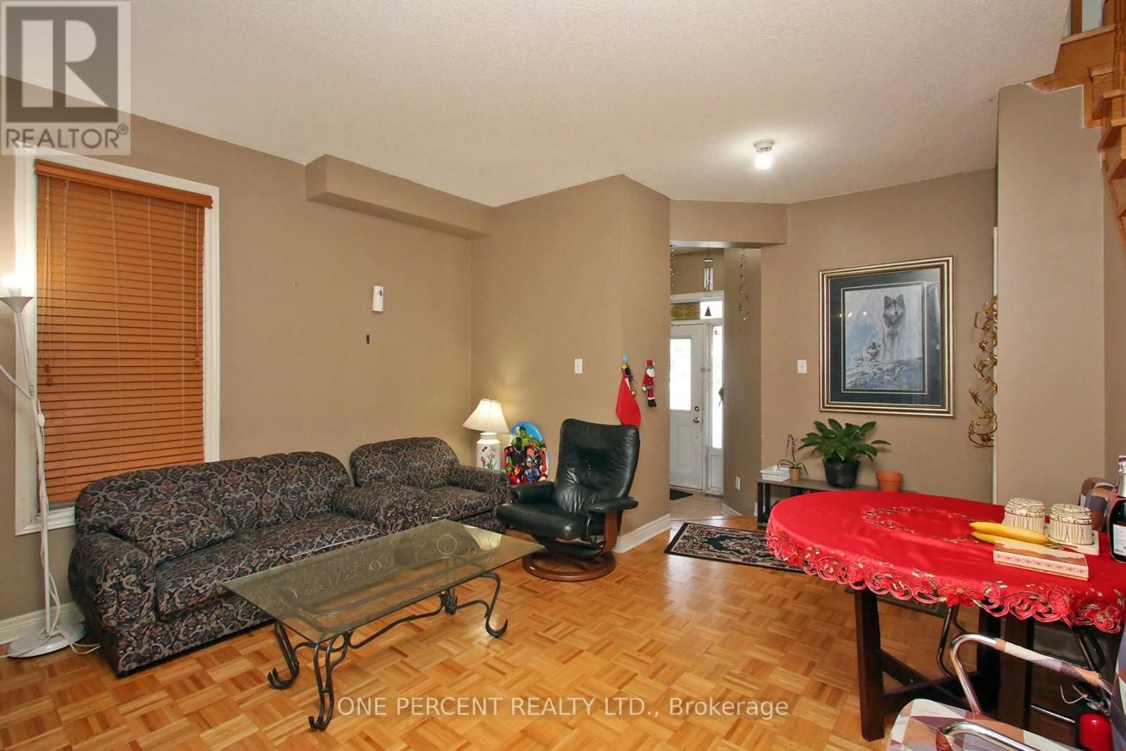 15 MARTREE CRESCENT Image 4