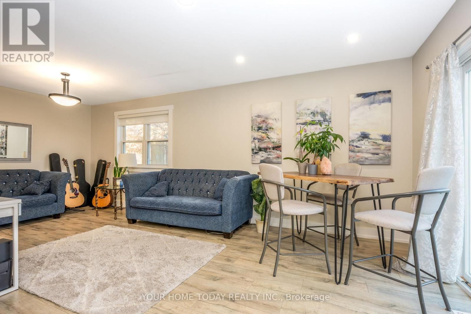 29 NORMANDY BOULEVARD Image 10