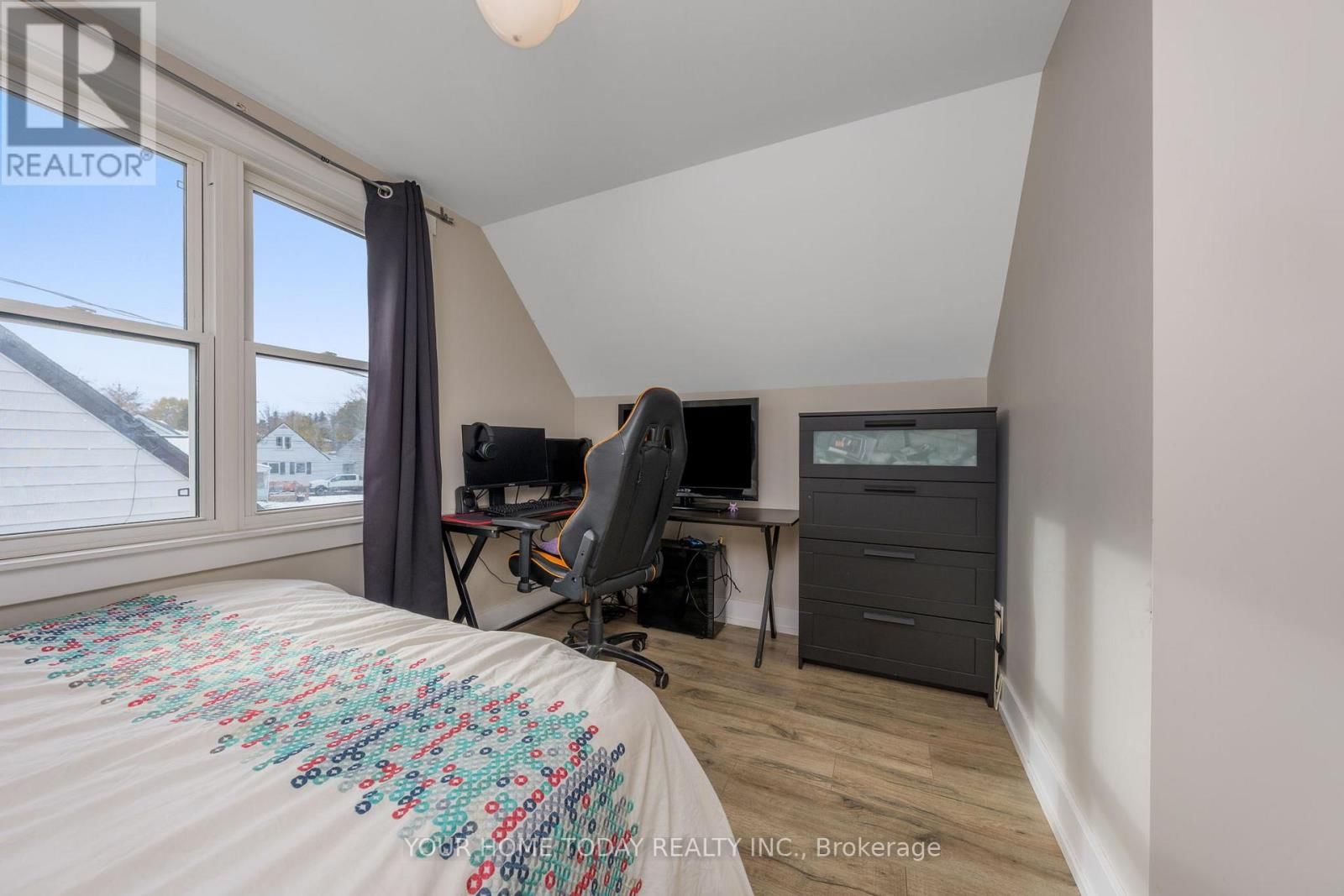 29 NORMANDY BOULEVARD Image 19